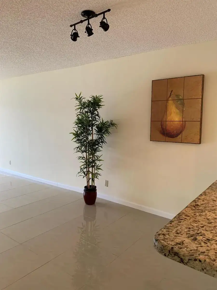 3212 Strawflower Way # 204, Lake Worth FL 33467 photo 2