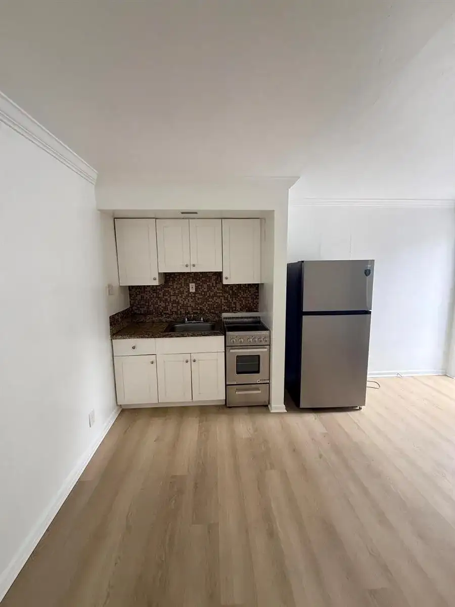220 Walton Boulevard Unit 2, West Palm Beach FL 33405 photo 5