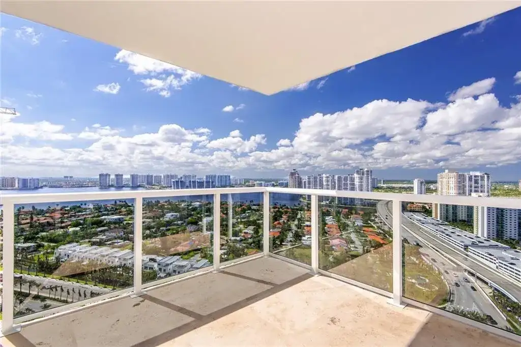 19111 Collins Avenue # 2807, Sunny Isles Beach FL 33160 photo 5