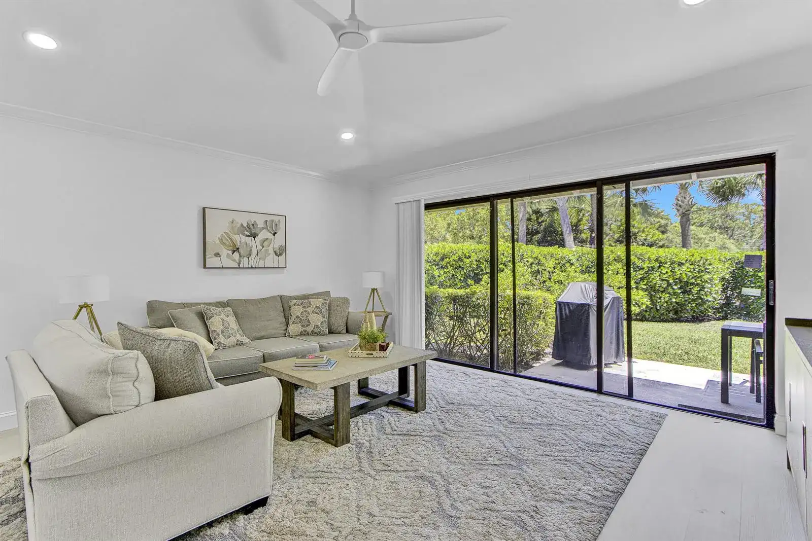 106 Club Drive, Palm Beach Gardens FL 33418 photo 5