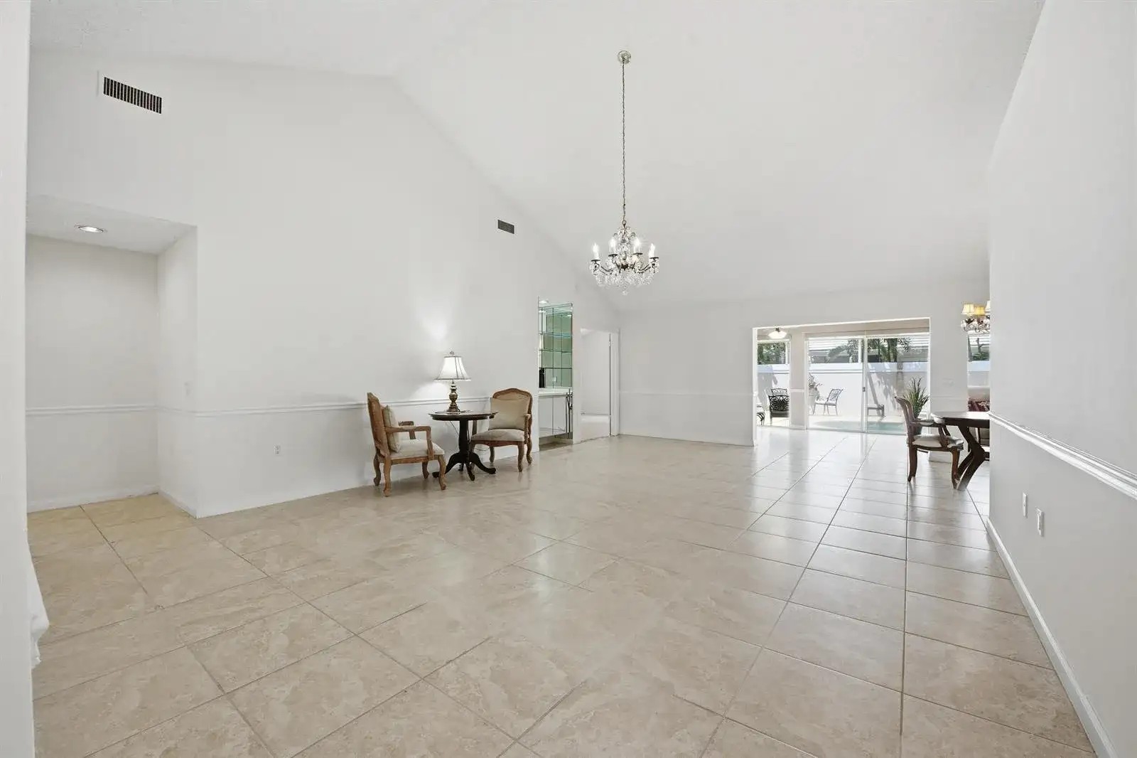 2319 Saratoga Bay Drive, West Palm Beach FL 33409 photo 3