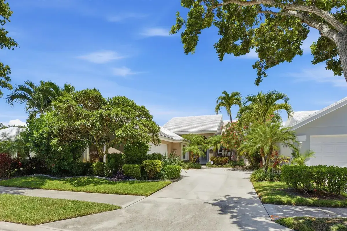 2319 Saratoga Bay Drive, West Palm Beach FL 33409