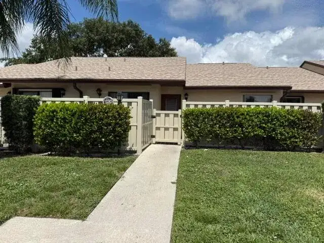 1028 Green Pine Boulevard # D, West Palm Beach FL 33409