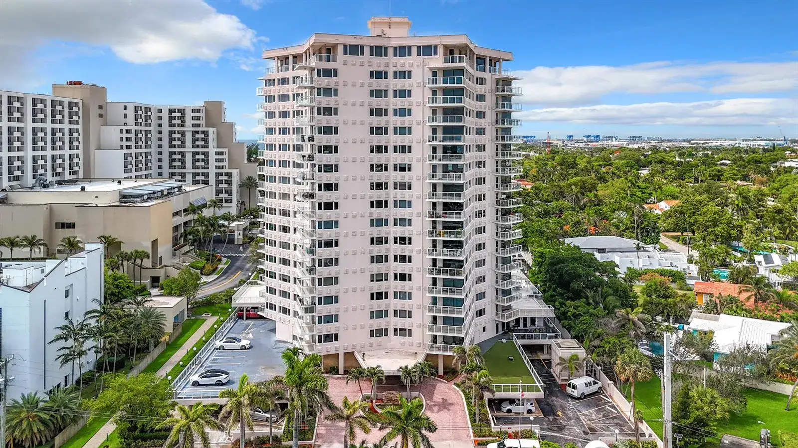 3000 Holiday Drive # 1505, Fort Lauderdale FL 33316