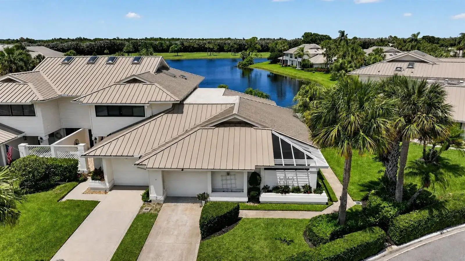 5632 SE Foxcross Place, Stuart FL 34997 photo 2
