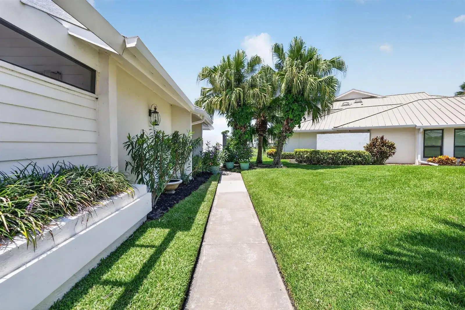5632 SE Foxcross Place, Stuart FL 34997 photo 4