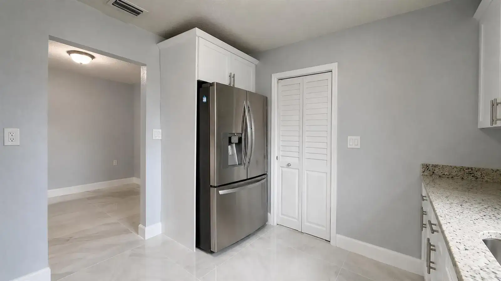 4894 Cyprus Lane, Haverhill FL 33417 photo 4