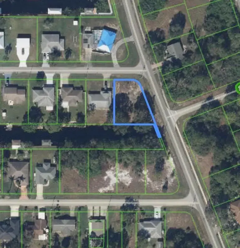 100 Honeycomb Avenue, Lake Placid FL 33852