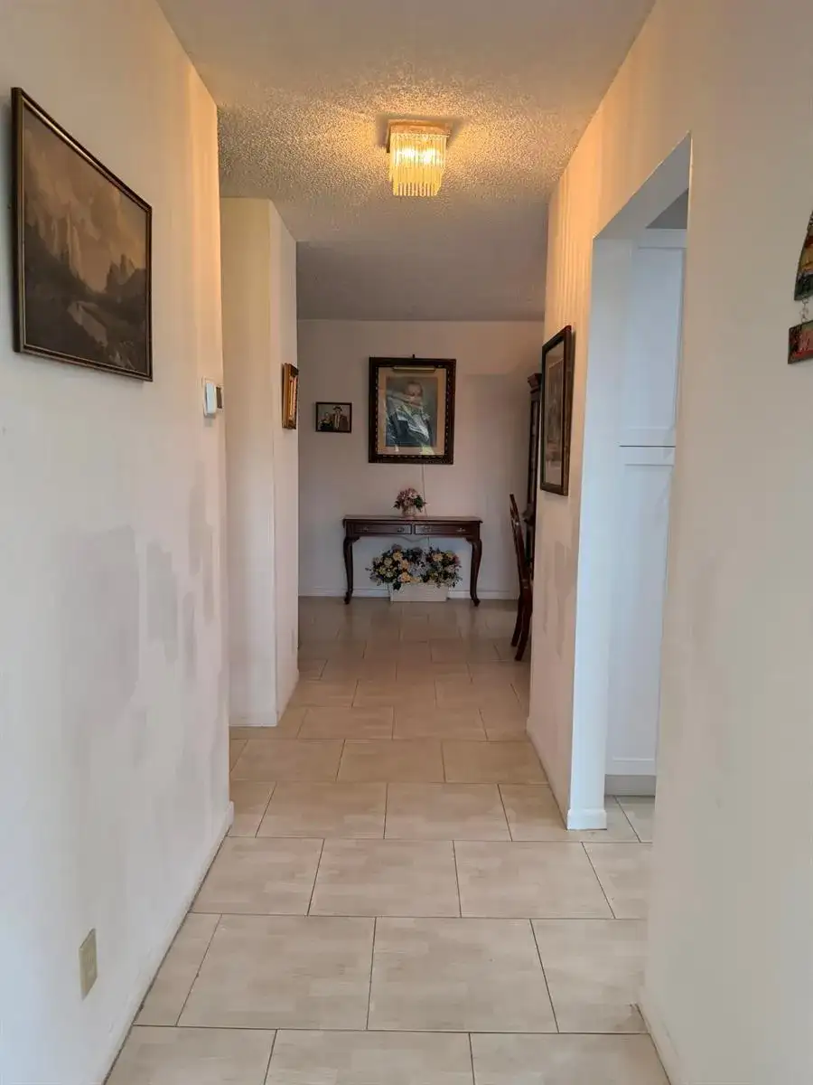 182 Lake Susan Lane, West Palm Beach FL 33411 photo 4