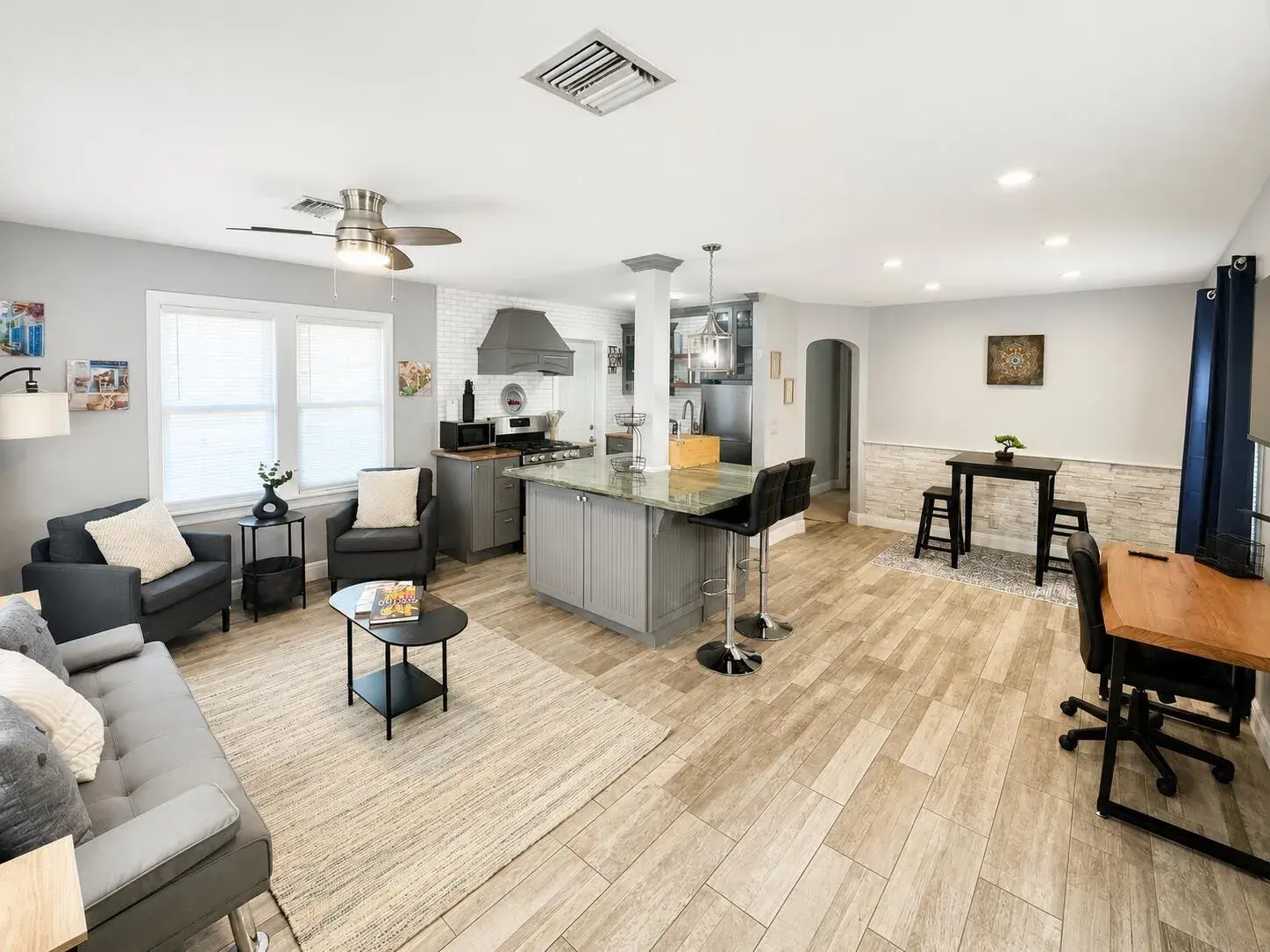 322 S L Street, FL 33460