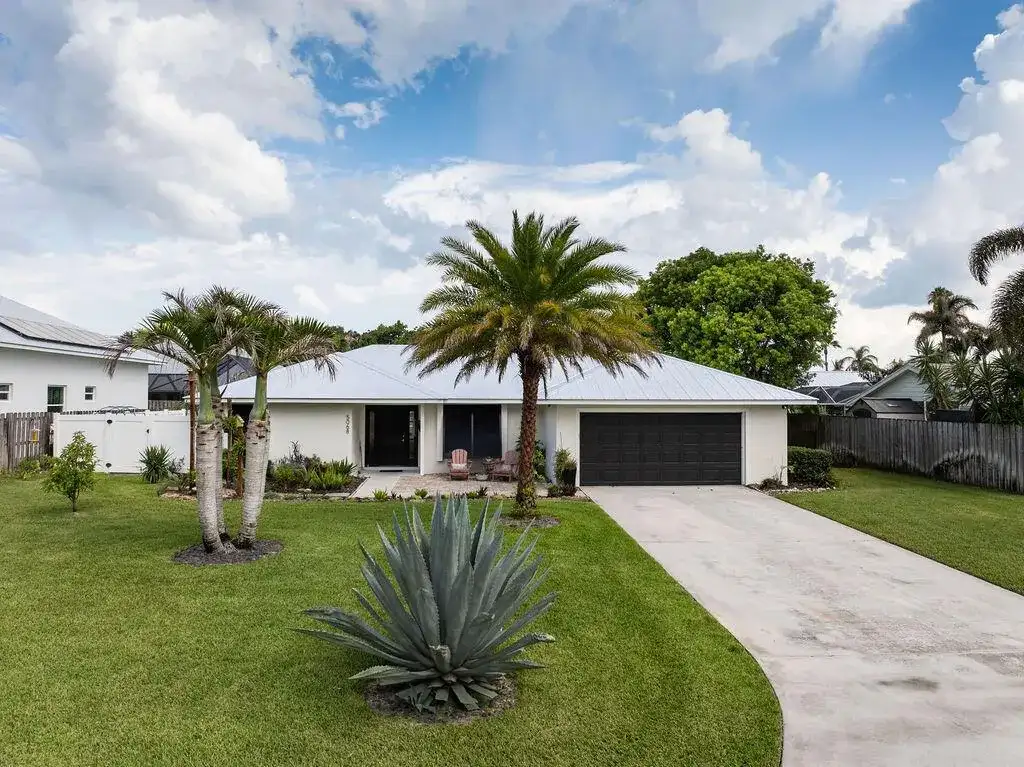 5068 SE Major Way, Stuart FL 34997 photo 2