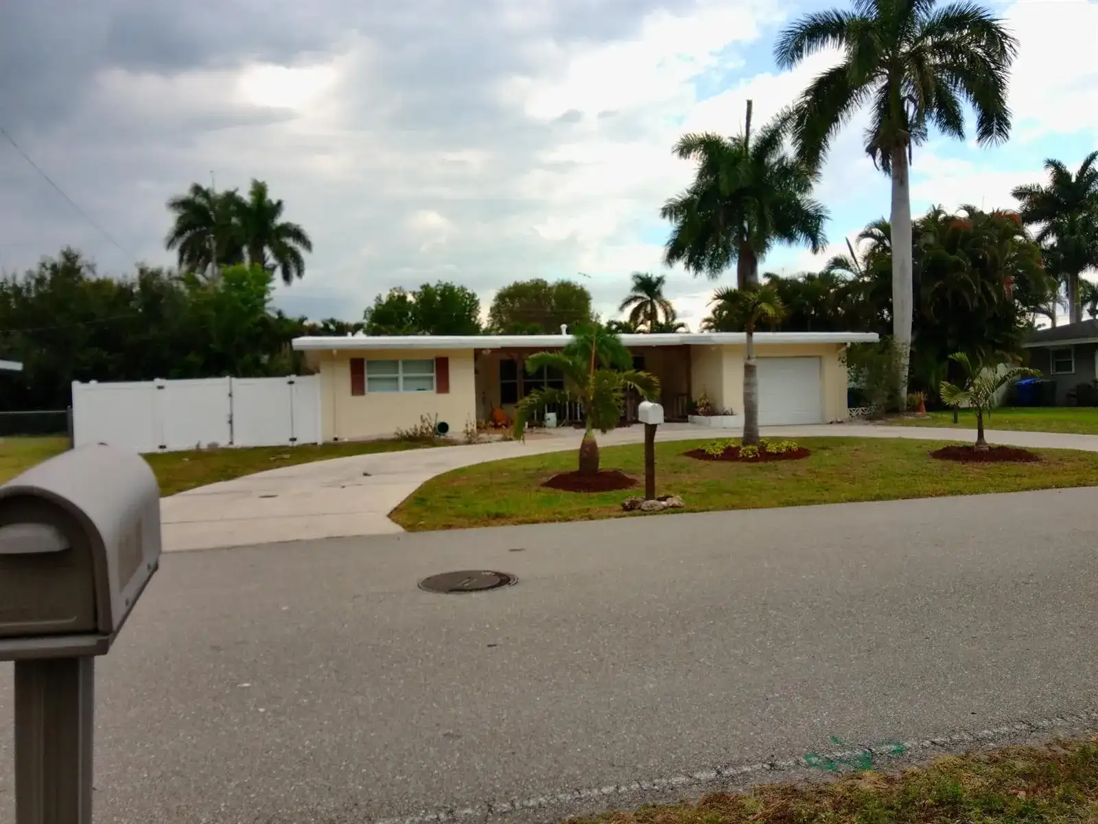 1443 Ricardo Avenue, Fort Myers FL 33901 photo 3