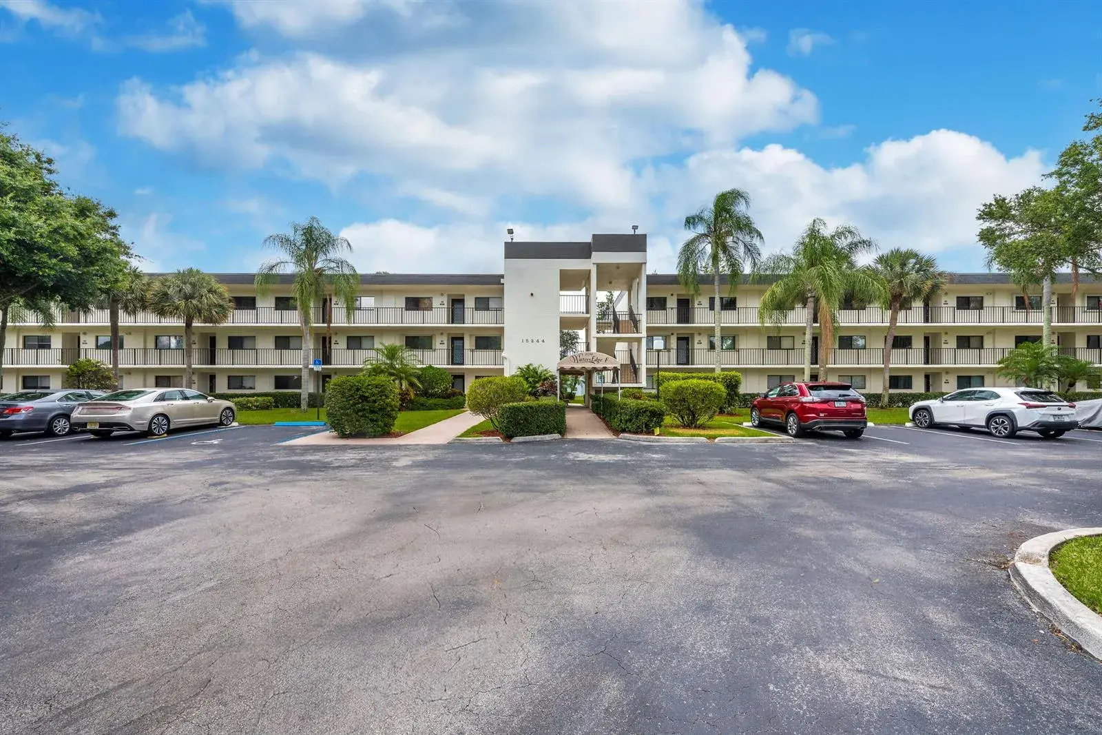 15244 Lakes Of Delray Boulevard # 304, Delray Beach FL 33484
