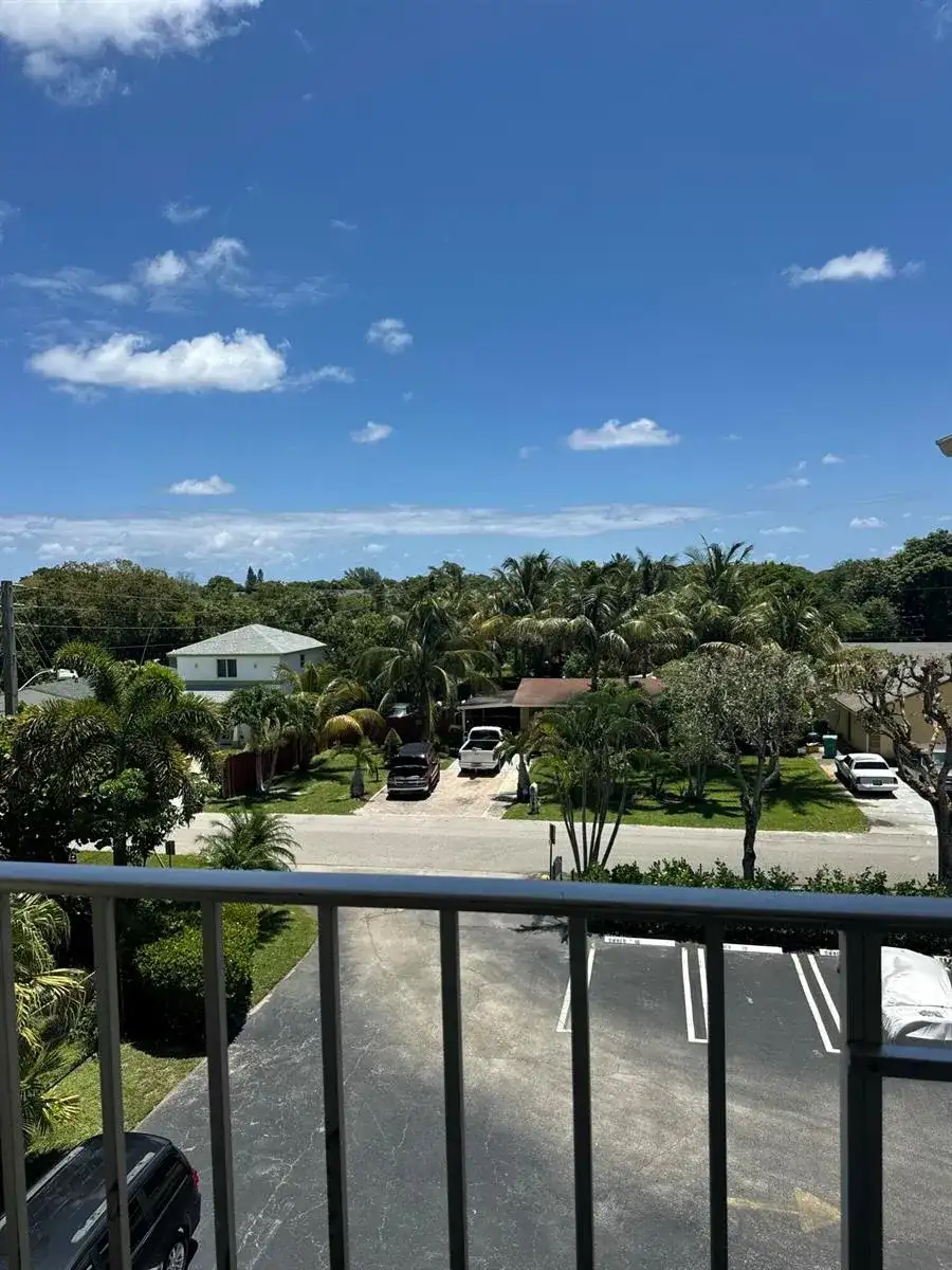 2615 NE 3rd Court # 4120, Boynton Beach FL 33435 photo 2