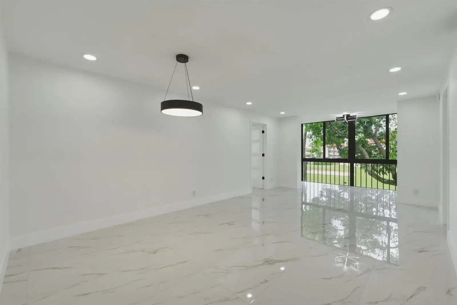 8970 S Hollybrook Boulevard # 205, Pembroke Pines FL 33025 photo 2