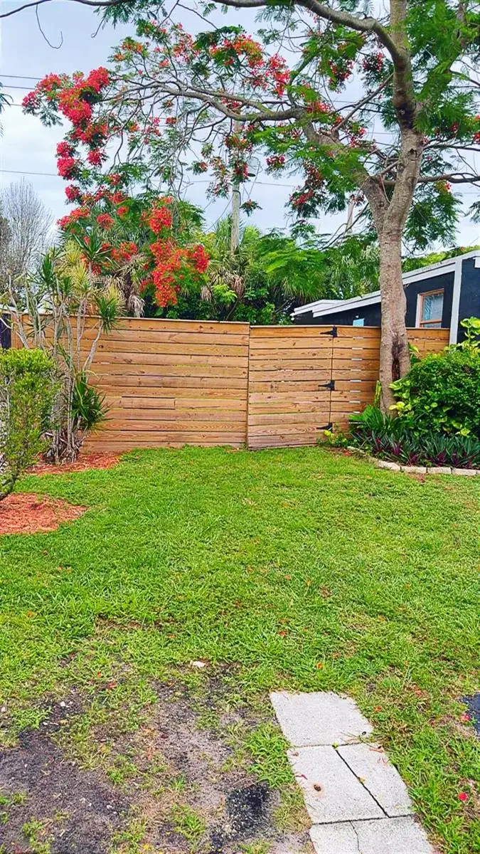 3650 NW 44th Avenue, Lauderdale Lakes FL 33319 photo 3