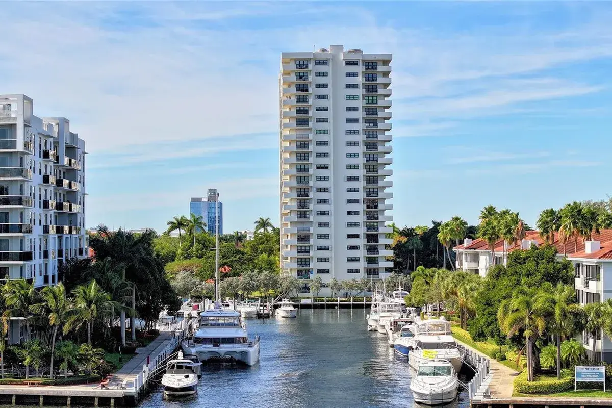 3200 Port Royale Drive N # 905, Fort Lauderdale FL 33308