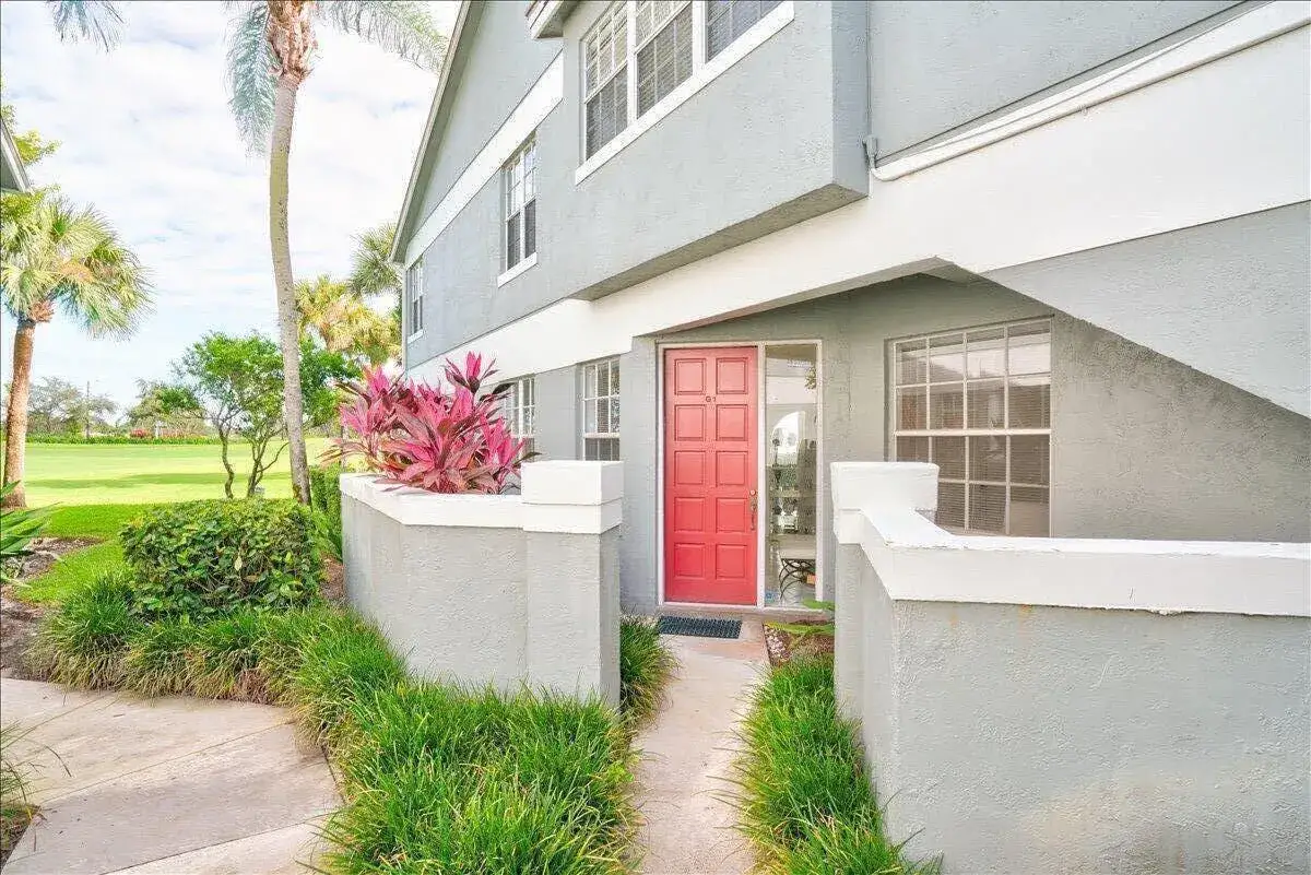 10256 Andover Coach Circle # G1, Lake Worth FL 33449