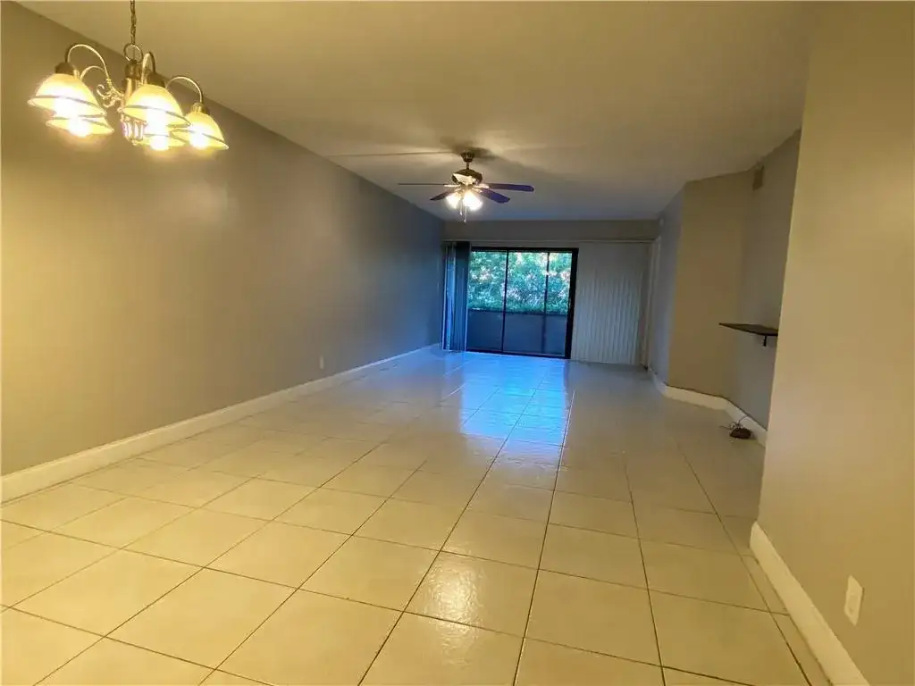 2967 Riverside Drive Unit 109, Coral Springs FL 33065 photo 5
