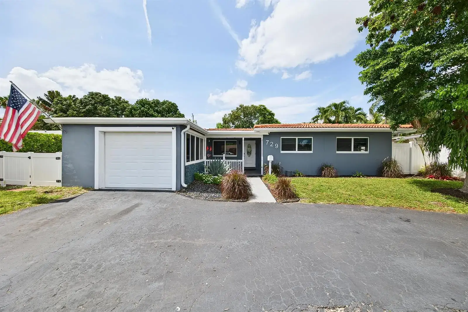 729 NW 29th Court, Wilton Manors FL 33311 photo 2