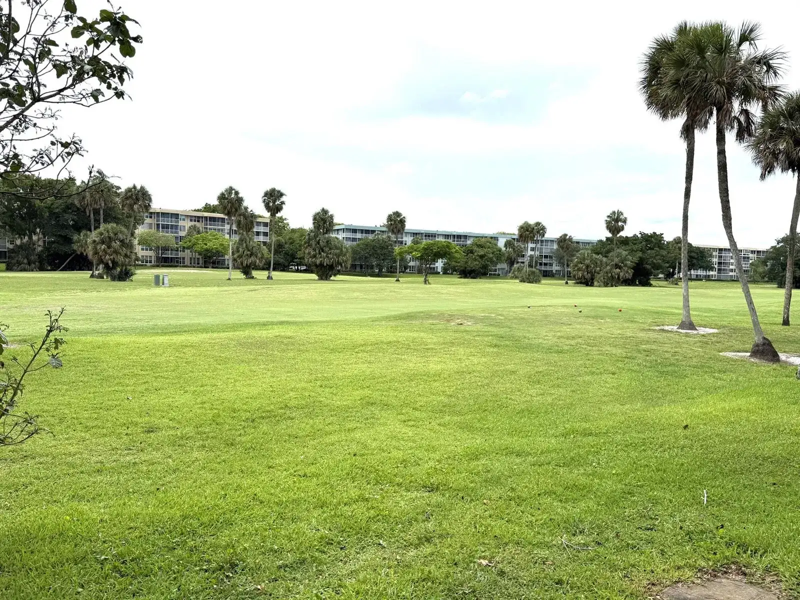 907 Cypress Terrace # 201, Pompano Beach FL 33069 photo 3