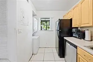 504 Gardens Drive # 203, Pompano Beach FL 33069