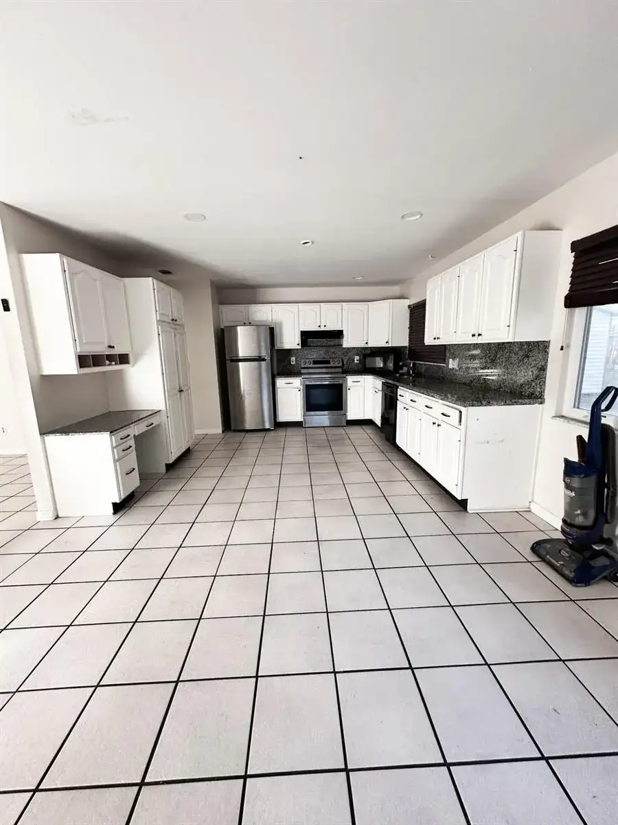 410 SW Kentwood Road, Port St. Lucie FL 34953 photo 4