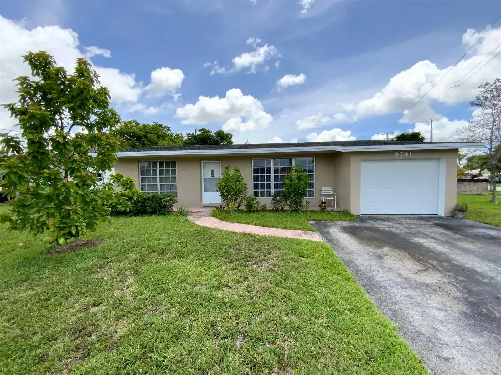 9791 NW 25th Court, Sunrise FL 33322