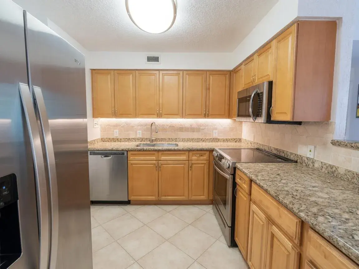 1000 Spanish River Road # 4p, Boca Raton FL 33432