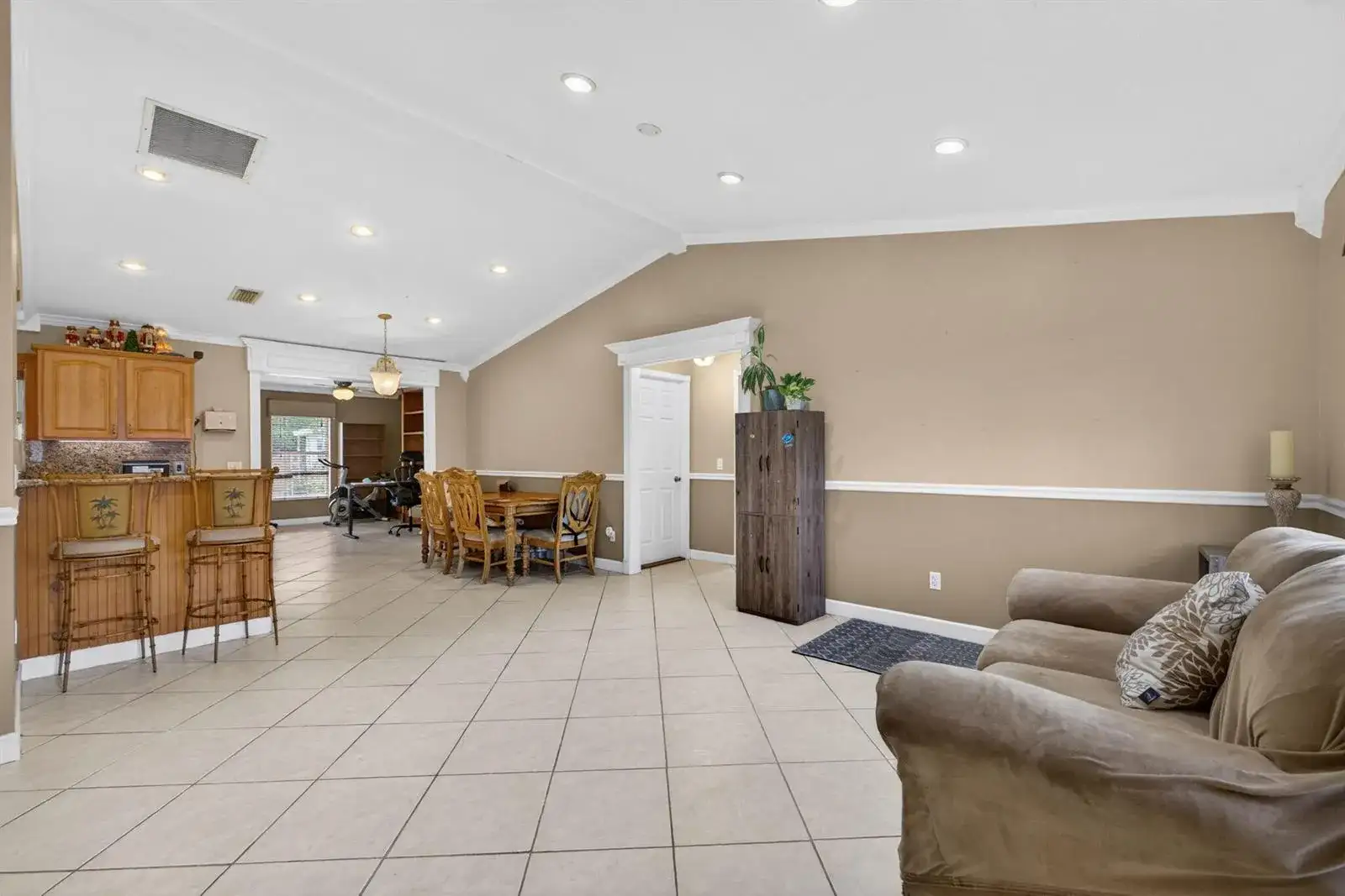 1314 SW Bellevue Avenue, Port St. Lucie FL 34953 photo 4
