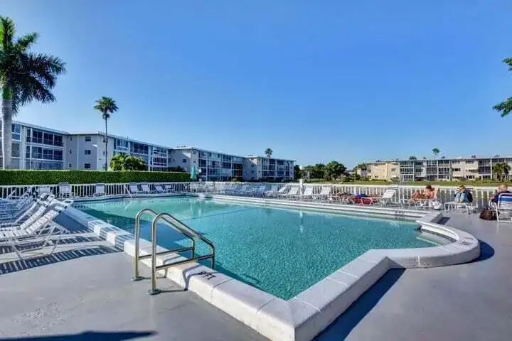 2566 S Garden Dr S # 306, Lake Worth FL 33461 photo 5