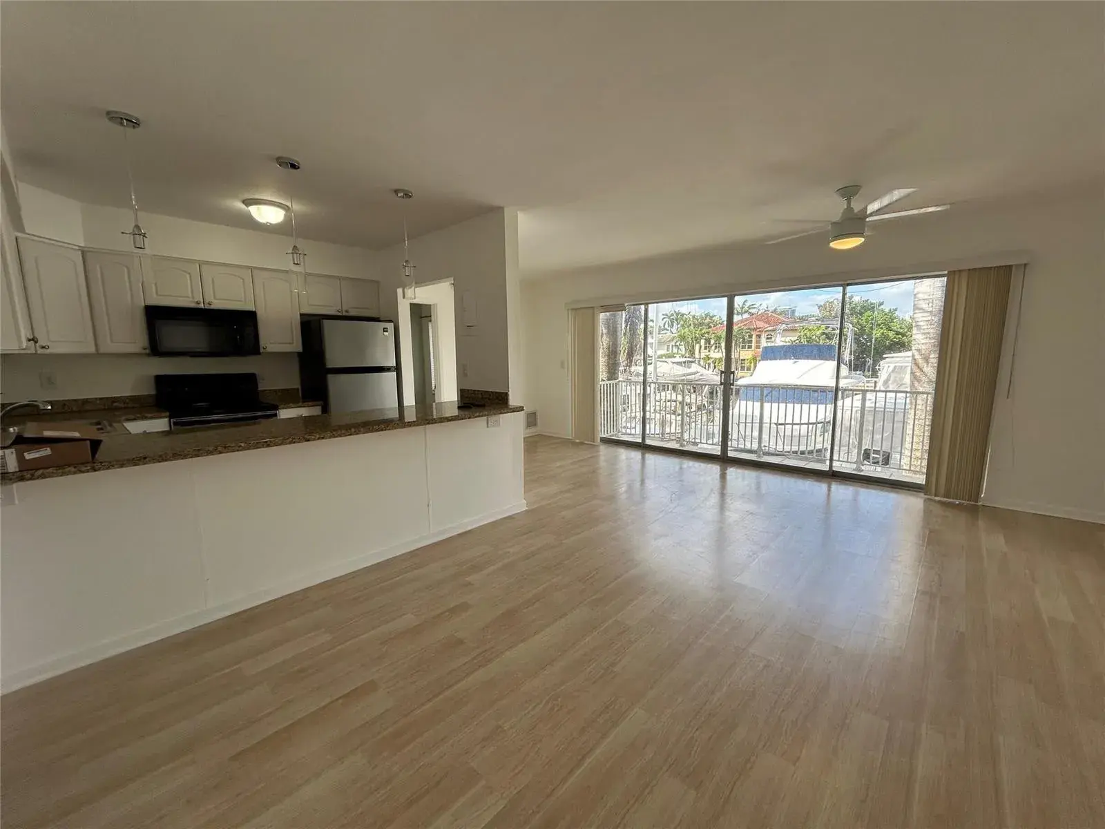 77 Hendricks Isle # 10, Fort Lauderdale FL 33301