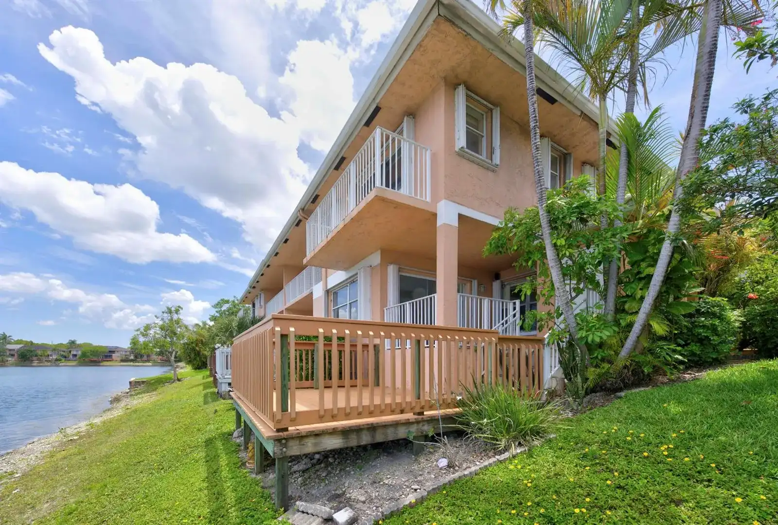 3291 NW 44th Street # 2, Oakland Park FL 33309