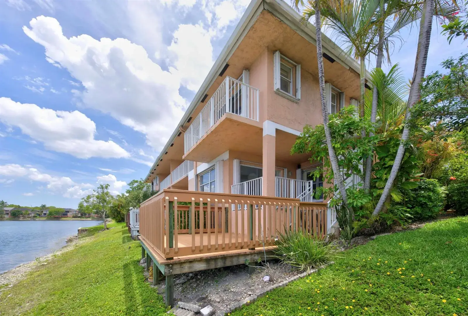 3291 NW 44th Street # 2, Oakland Park FL 33309