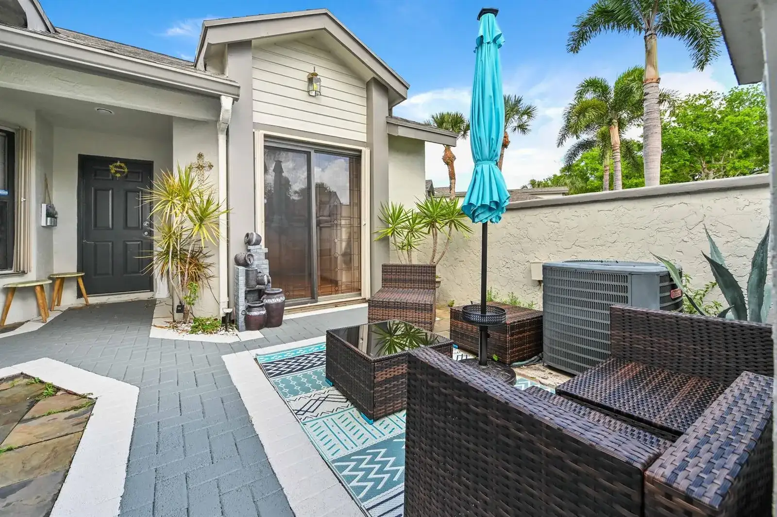 1012 Landings Boulevard, FL 33413 photo 4