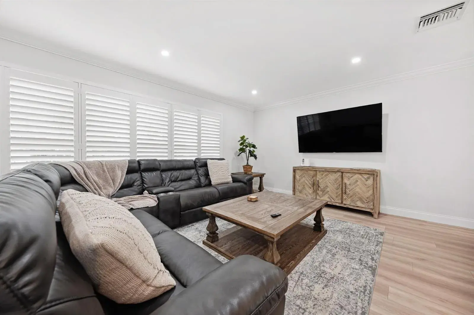 6241 NE 19th Terrace, Fort Lauderdale FL 33308