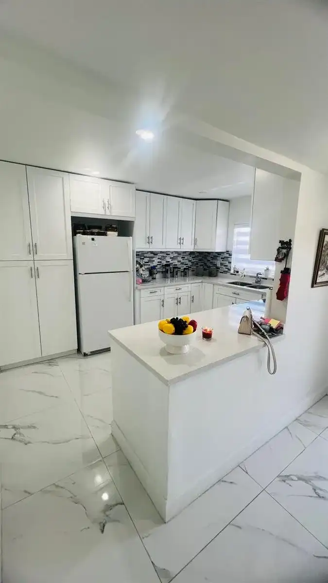 9330 S Sunrise Lakes Boulevard # 304, Sunrise FL 33322