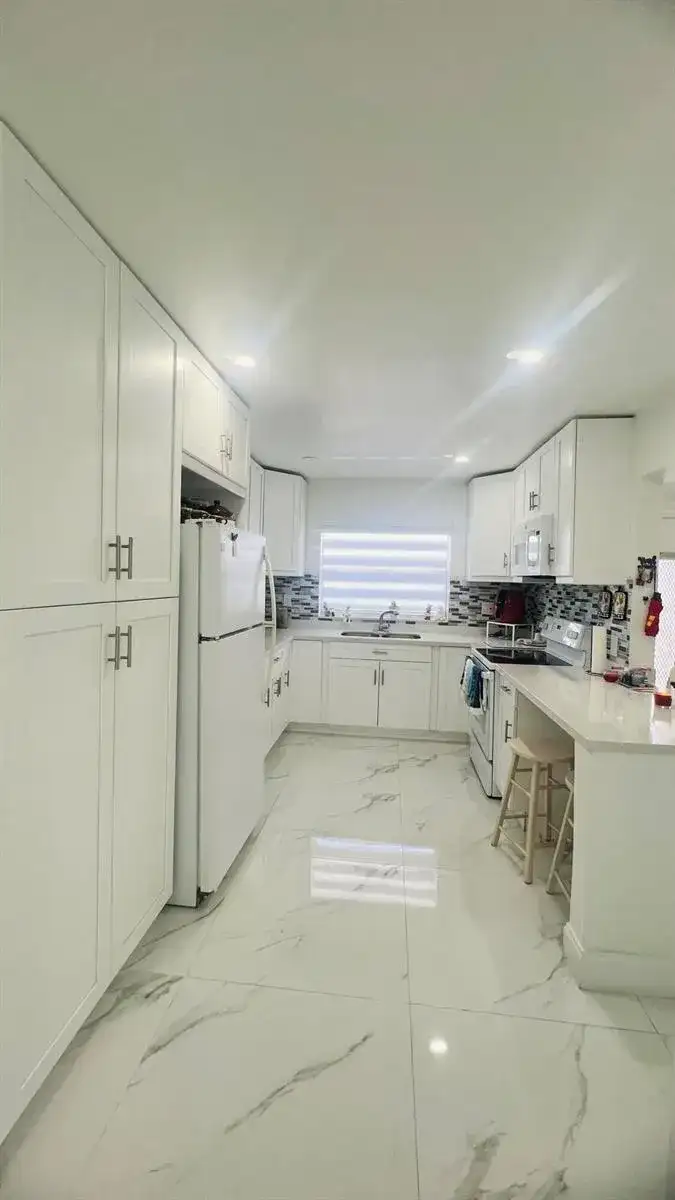 9330 S Sunrise Lakes Boulevard # 304, Sunrise FL 33322 photo 2
