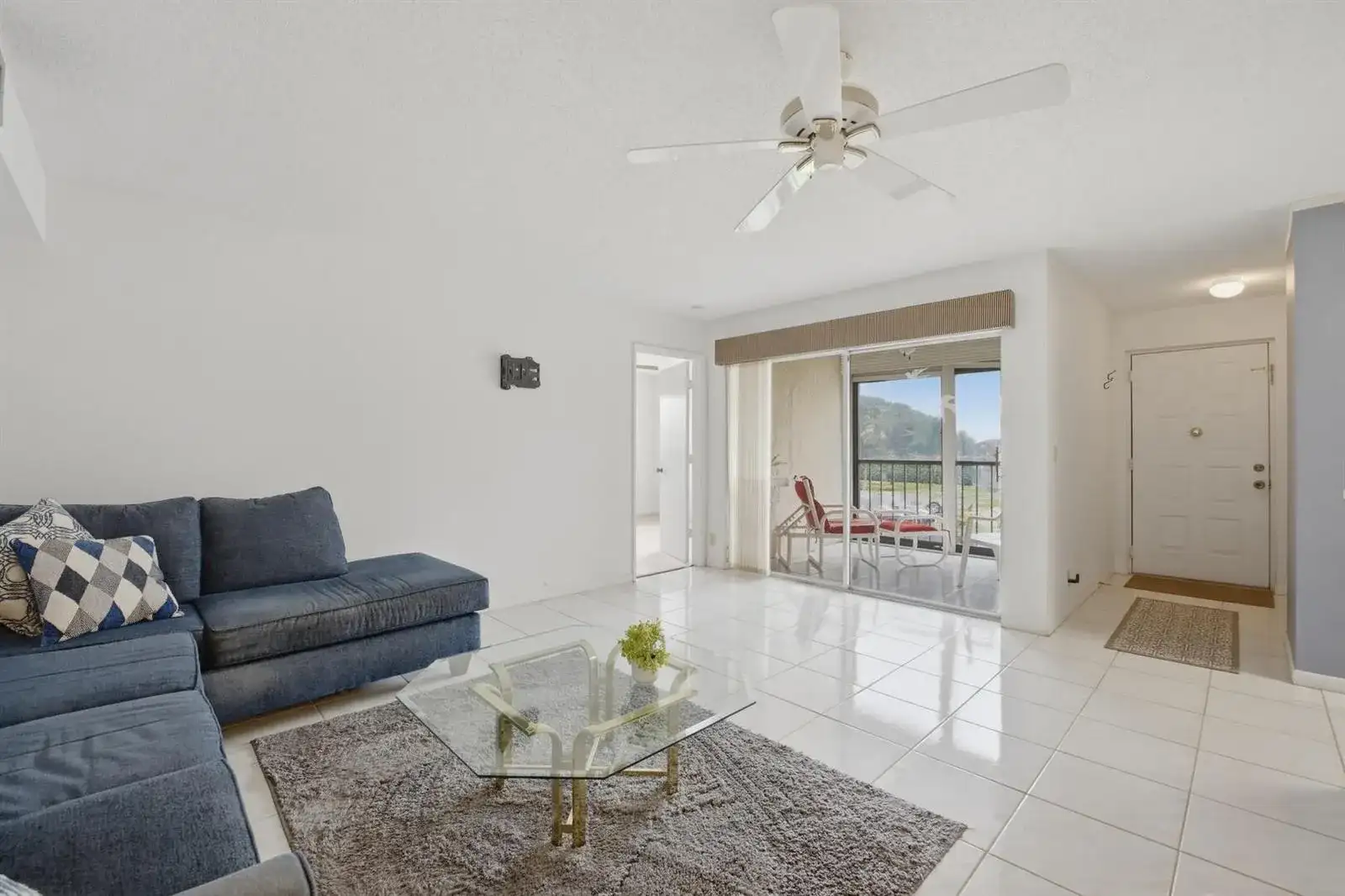 14898 Wedgefield Drive # 208, Delray Beach FL 33446 photo 2