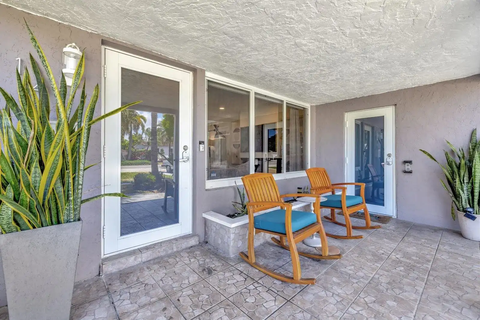 14 NE 26th Court, Wilton Manors FL 33334 photo 3