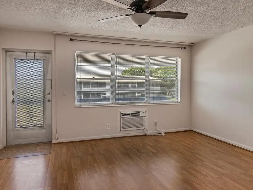 362 Northampton R # 362, West Palm Beach FL 33417 photo 5