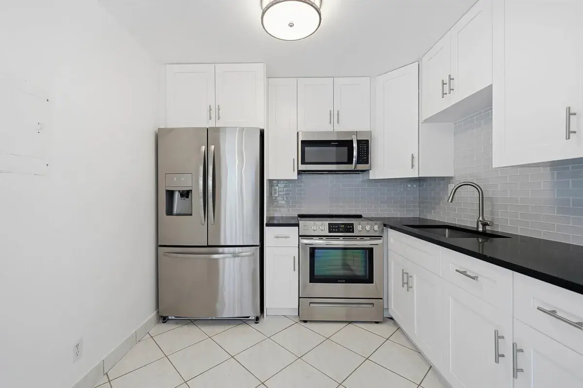 249 Burgundy F, Delray Beach FL 33484