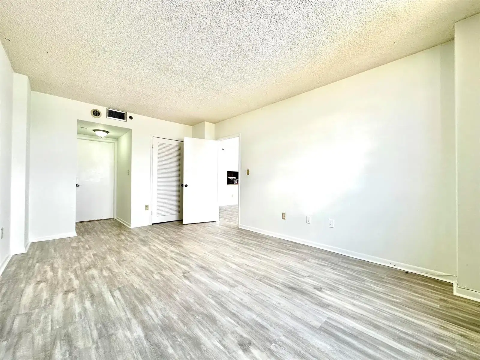 1470 NE 123rd Street # A1010, North Miami FL 33161 photo 4