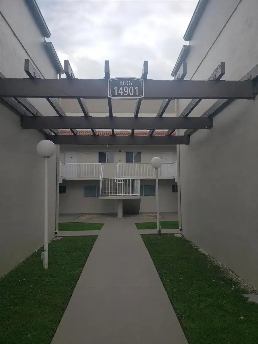 14901 SW 80th Street # 205, Miami FL 33193