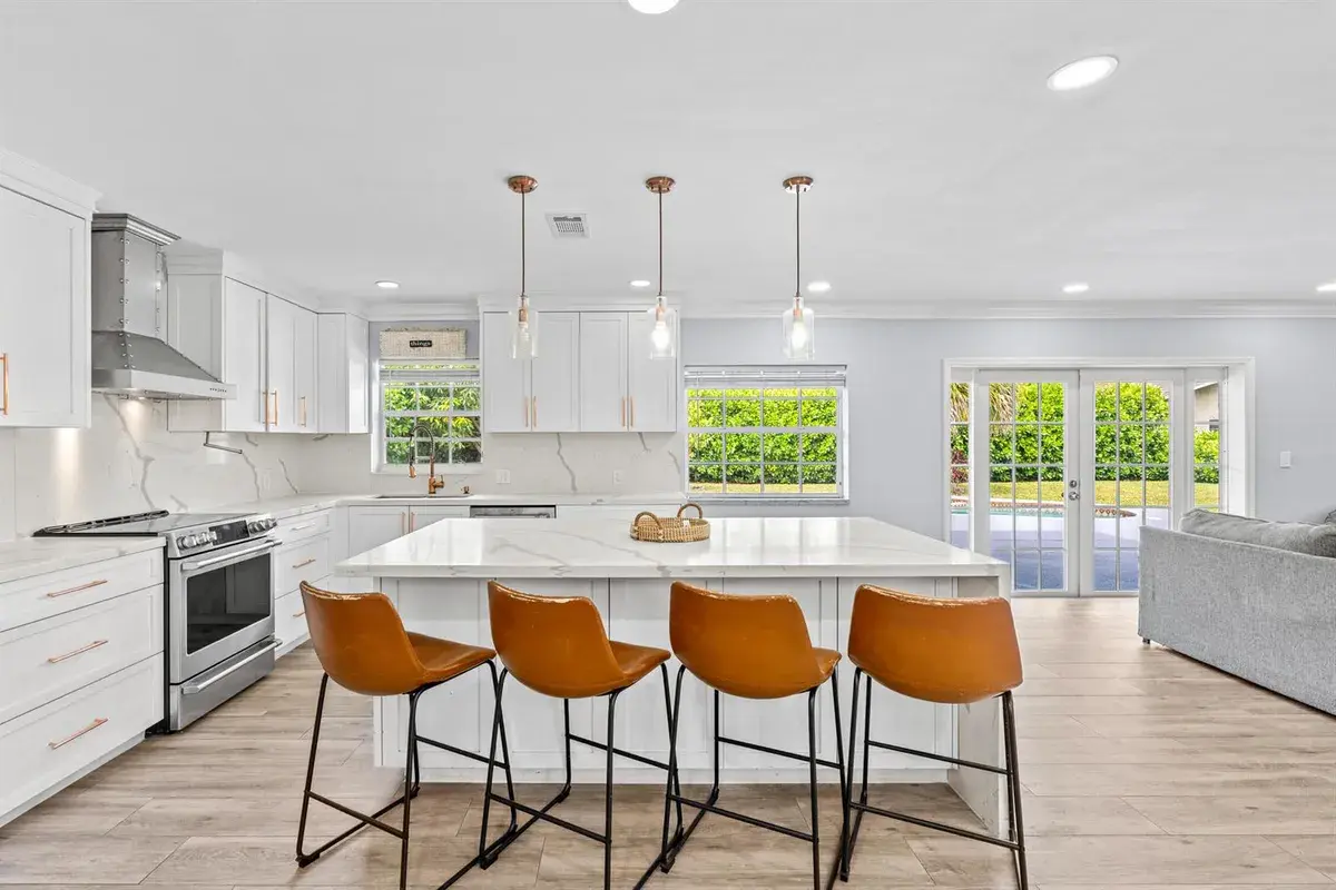10098 Ramblewood Drive, Coral Springs FL 33071