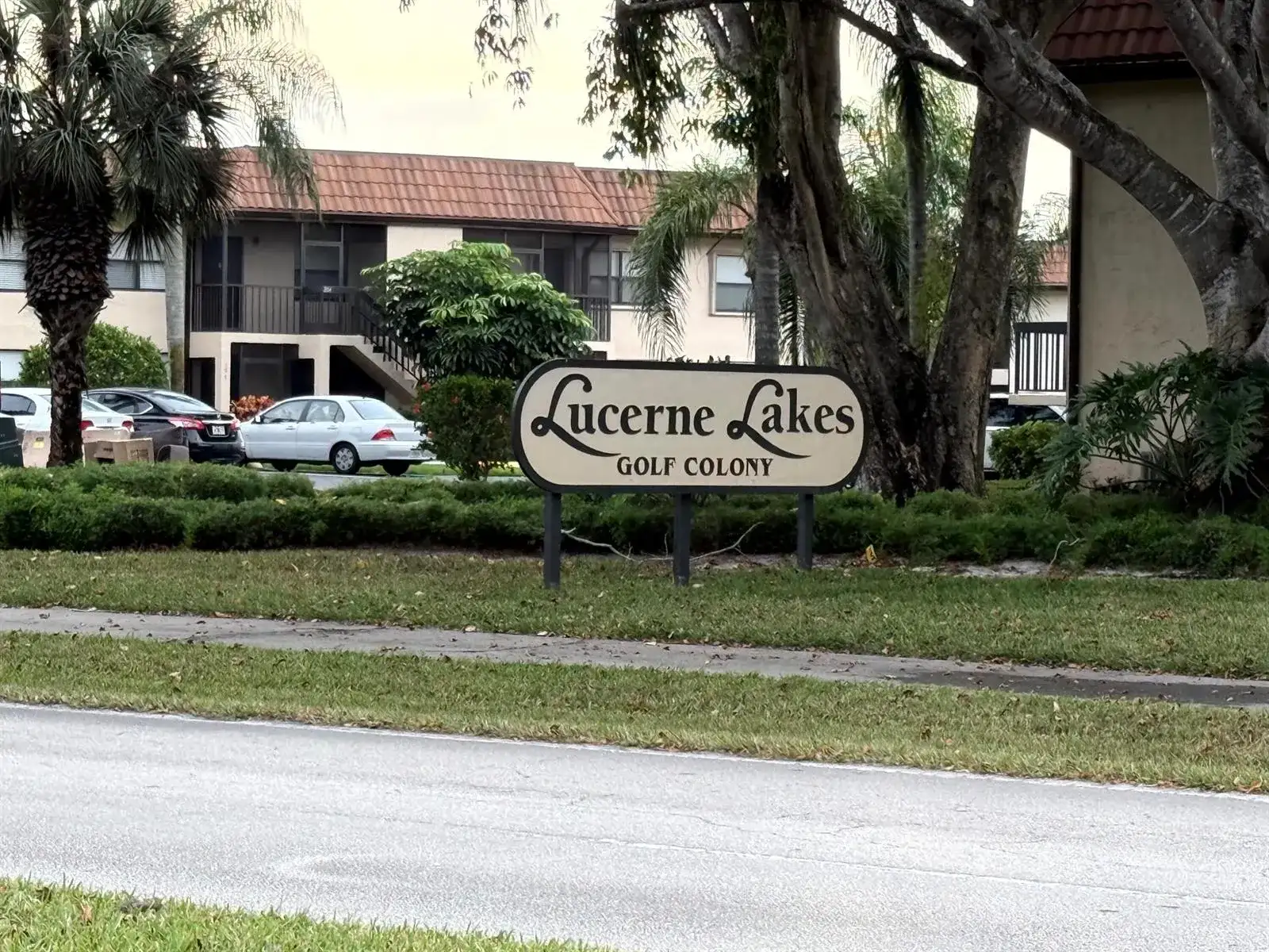 7190 Golf Colony Court # 105, Lake Worth FL 33467 photo 2
