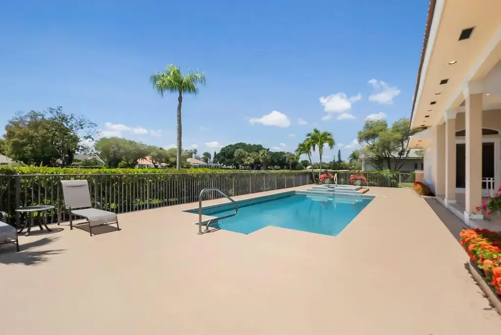 83 Sandbourne Lane, Palm Beach Gardens FL 33418 photo 5