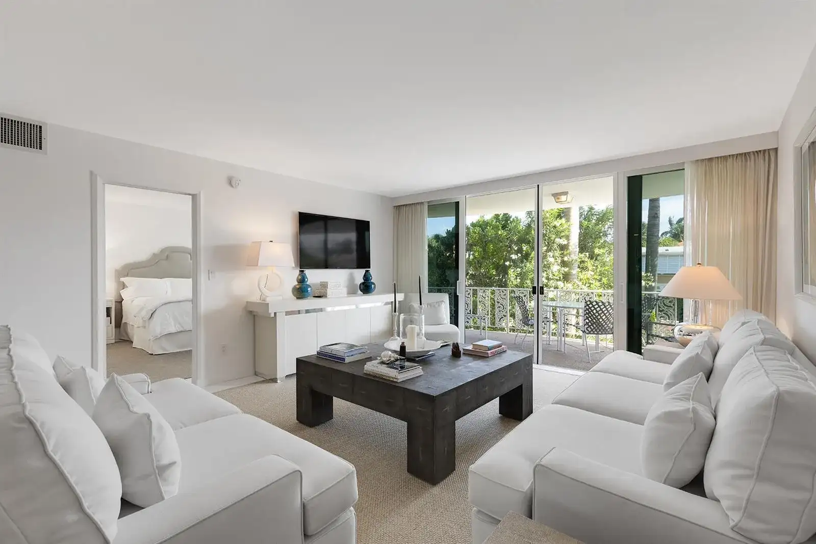 227 Australian Avenue # 1e, Palm Beach FL 33480 photo 2