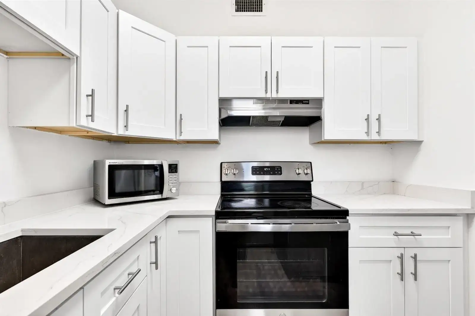 2555 NE 11th Street # 104, Fort Lauderdale FL 33304 photo 4