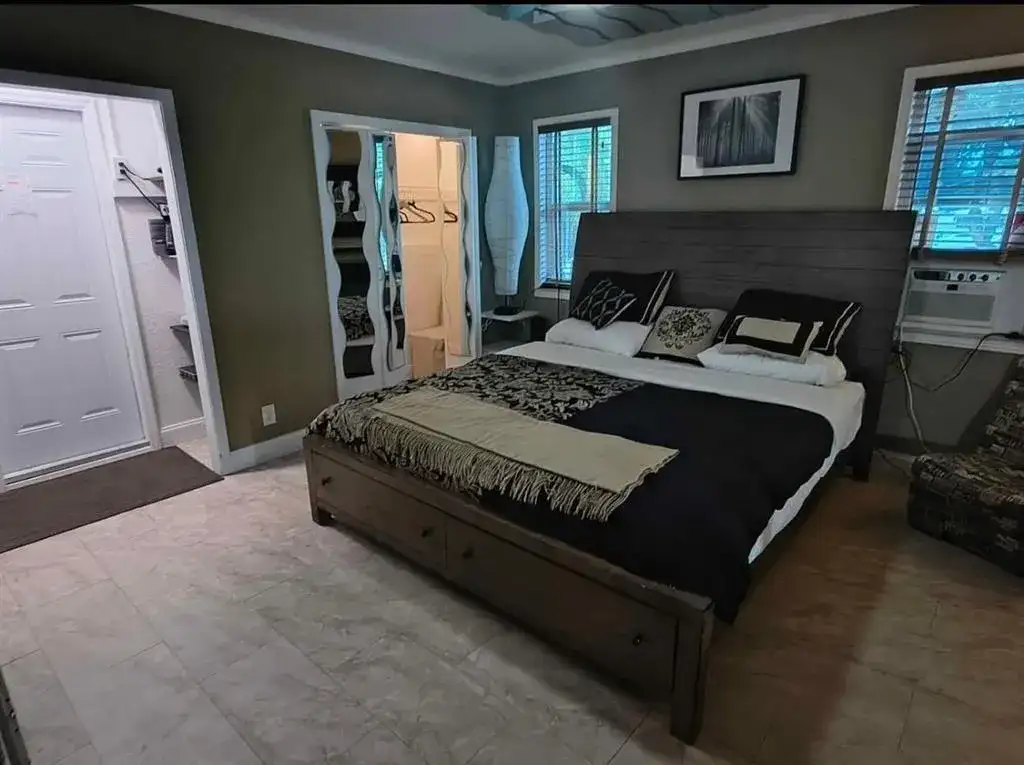 5741 SW 24th Avenue Unit B, Dania Beach FL 33312 photo 3